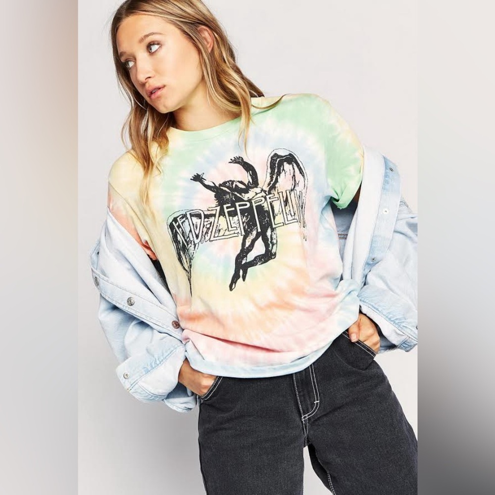 EXCELLENT DAYDREAMER LED ZEPPELIN ICARUS TIE DYE WEEKEND TEE, LARGE